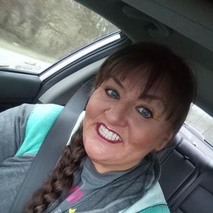 Meet your Posher, Deanna